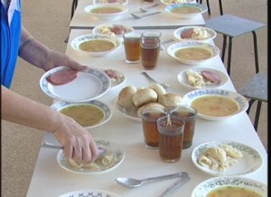 1.Депутаты настаивают на увеличении средств на питание школьников