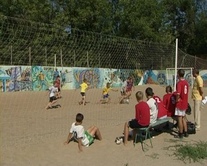 ТУРНИР ПО ПЛЯЖНОМУ ФУТБОЛУ ОПРЕДЕЛИЛ ЛУЧШИХ